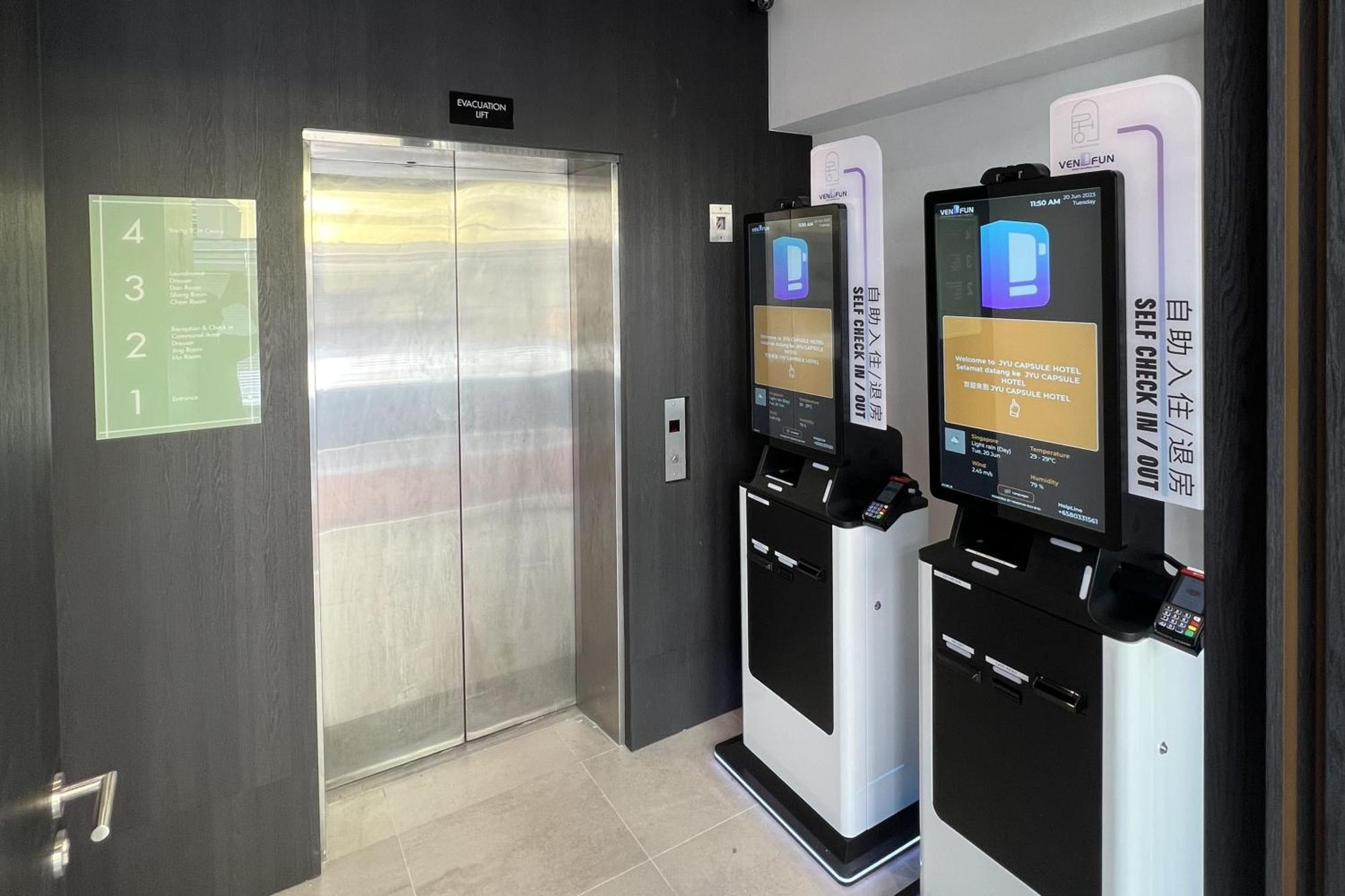 Jyu Capsule Hotel Singapore Eksteriør bilde